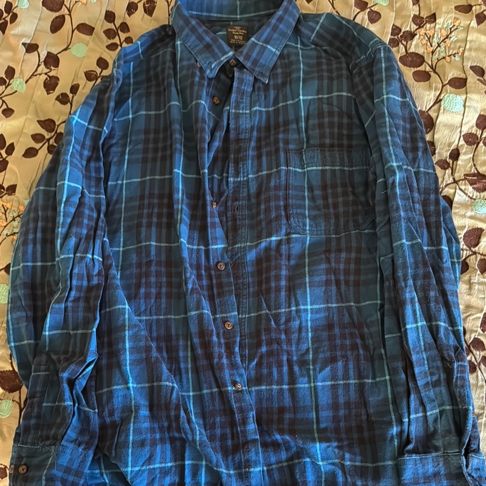 Faded Glory Blue Plaid Casual Button Down Shirt